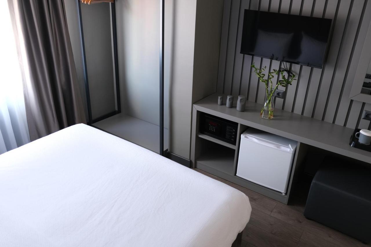 Dilens Bosphorus Hotel Istanbul Room photo